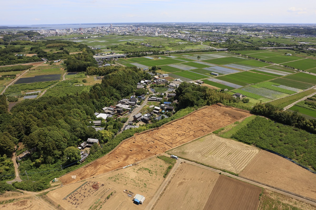 調査区遠景（北西から）